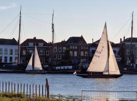 't Hanzehuys, hotel in Kampen