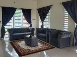 Pro-Qaseh Room Stay , Darulaman Lake Home