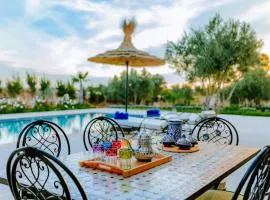 Villa Isaac et Seghir , Casa Lila Gardens Piscine chauffée