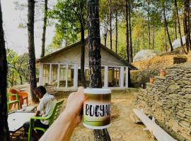 Forest Cabin Bugyal Stays, casa rural en Pauri