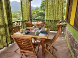 Serenity Lodges Dominica, hotel Marigot-ban