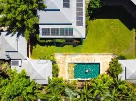 Zenhouse: 6-BR Balinese Tropical Oasis in Nightcliff Central