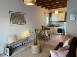 Perdika's Nest, family friendly house by the sea, appartement in Perdhika