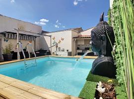Maison piscine proche La Rochelle, hotel in Salles-sur-Mer
