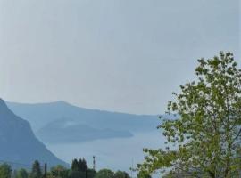 Il Roseto Mountain Lake Iseo Hospitality, vacation rental in Bossico