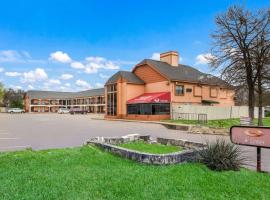 Econo Lodge near The Domain - The Arboretum: Austin'de bir otel