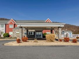 Clarion Pointe Staunton East, hotel near Shenandoah Valley Regional Airport - SHD, Staunton