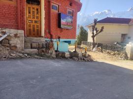 SILK ROUTE HOME STAY, hotel v destinaci Kalpa