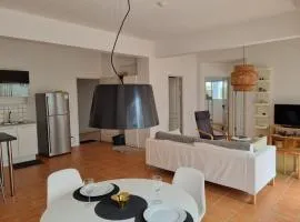 Avatara B condominium Family room B25