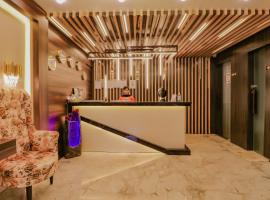 Capital O Western Galaxy, hotel near Sri Guru Ram Dass Jee International Airport - ATQ, Amritsar