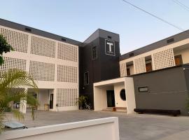 ํซ์ฐจ๋ถ์ ์์นํ ํธํ
T-OneHome