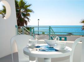 Terrazze Del Mare, Ferienwohnung mit Hotelservice in Torre Suda
