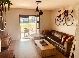 Mo's Explorer Cape Town Vacation Apartment