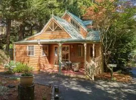 Fernhem Cottages- Love in the Mist