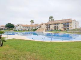 Panoramica Golf Karilo, hotel pantai di Sant Jordi