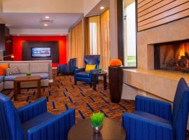 Courtyard Virginia Beach Norfolk โรงแรมใกล้ Topgolf Virginia Beach ในเวอร์จิเนียบีช