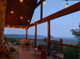 Blue Ridge Parkway Panoramic Paradise-60 Mile View, hotel with parking in Fancy Gap