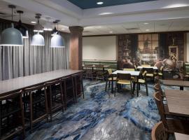 Fairfield Inn & Suites South Bend at Notre Dame, hotel near Eck Baseball Stadium, South Bend