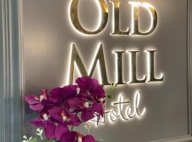 Old Mill Hotel & Lodge, hotel em Bath