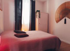 Grand appartement cosy lumineux, hotel in Saint-Maximin-la-Sainte-Baume