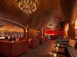 Moxy NYC East Village, hotel di New York