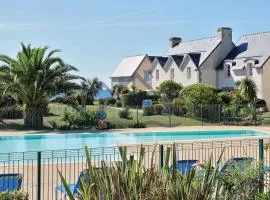 LocaLise - A05 - Plain-pied avec petite vue mer donnant sur la piscine et le jardin - Grande salle de bain - Wifi inclus - draps inclus - animaux bienvenus - parking gratuit