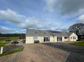 Lovesgrove Country Guest House, feriebolig i Pembroke Dock