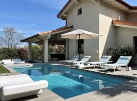 Ferienhaus Casa sulle colline di Barcuzzi pool, garden and barbecue