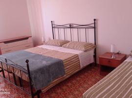 Central Tourist Residence - B&B - Alloggi Temporanei Isernia، فندق في إيسيرنيا