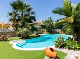 Dream villa with private pool, feriebolig i Algoz