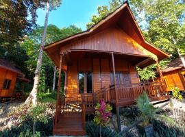 Maratua Blue Resort, hotel v mestu Maratua Atoll