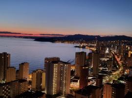 Cielo de Benidorm，貝尼多姆地中海貝尼多姆賭場（Casino Mediterraneo Benidorm）附近的飯店