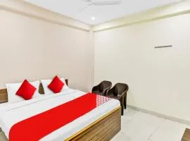 OYO Flagship Hotel Yatri Palace Near Nizamuddin Metro Station