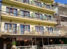 Das Hostal, hotel a S'Arenal