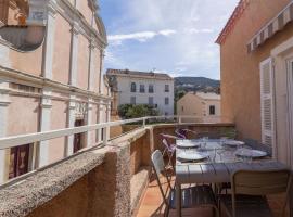 Alla Casa - Appt pour 6 avec terrasse – hotel w mieście Aregno