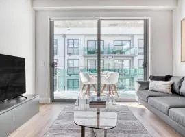 Downtown 1BR w Pool Gym WD nr Staples Center LAX-552