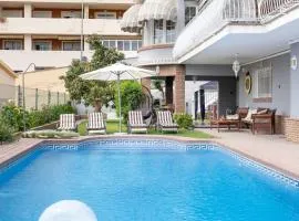 Apartment Los Olivos Heated Pool