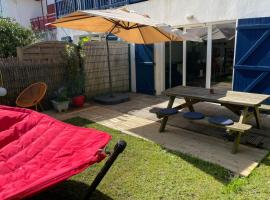 Spacious apartment with garden near the BEACHES