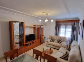 Gallegos House, хотел в Лебриха