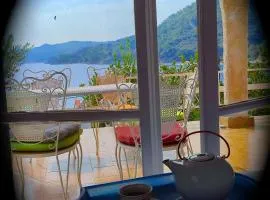 Lilly's Seaview Retreat Cottage