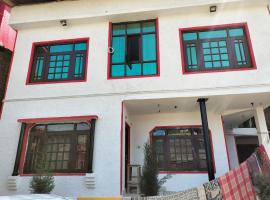Sea Green Guest House, hotell nära Shankaracharya Mandir, Srinagar