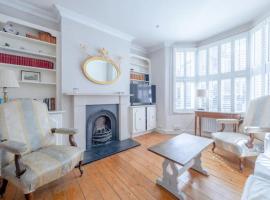 런던에 위치한 빌라 Charming 2 Bedroom Home in West London