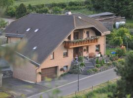 Pension Jonas, hotel i Baar