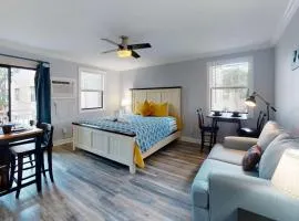 805 - Friendly Native Beach Resort