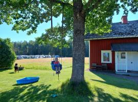 Sandaholm Camping, Bad och Restaurang, feriebolig i Årjäng