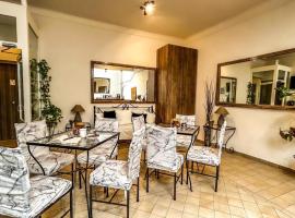 Central 9 Rooms, hotel in Ermoupoli