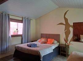 Seriema Hospedagem - Vila de São Jorge: Sao Jorge'de bir otel