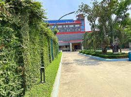CCULB Resort & Convention Hall, hotel a prop de Ārikhola, a Gazipur