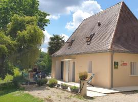 Gîte Cendrieux, 4 pièces, 6 personnes - FR-1-616-68, villa en Cendrieux