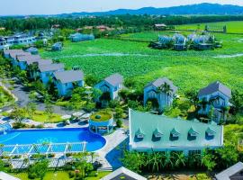 Vườn Vua Resort & Villas, отель в городе Phú Thọ